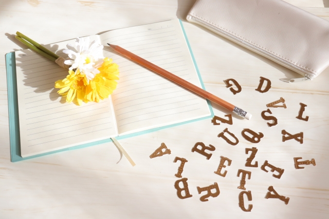 ノートとアルファベット